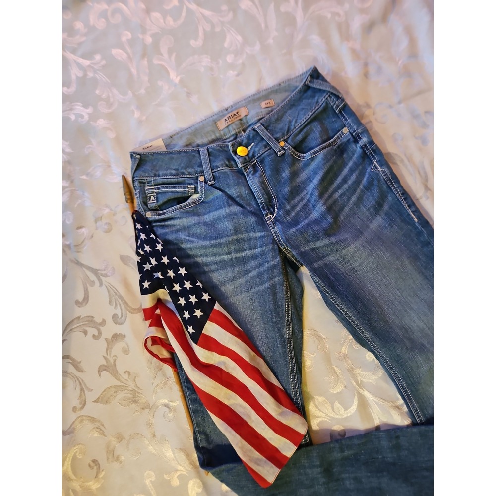Ariat Perfect Rise Flare Jeans Belfaire Western Cowgirl Size 29 R 29x32